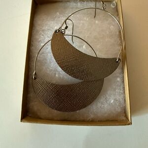 Nickel & Suede gunmetal Hoop Earrings